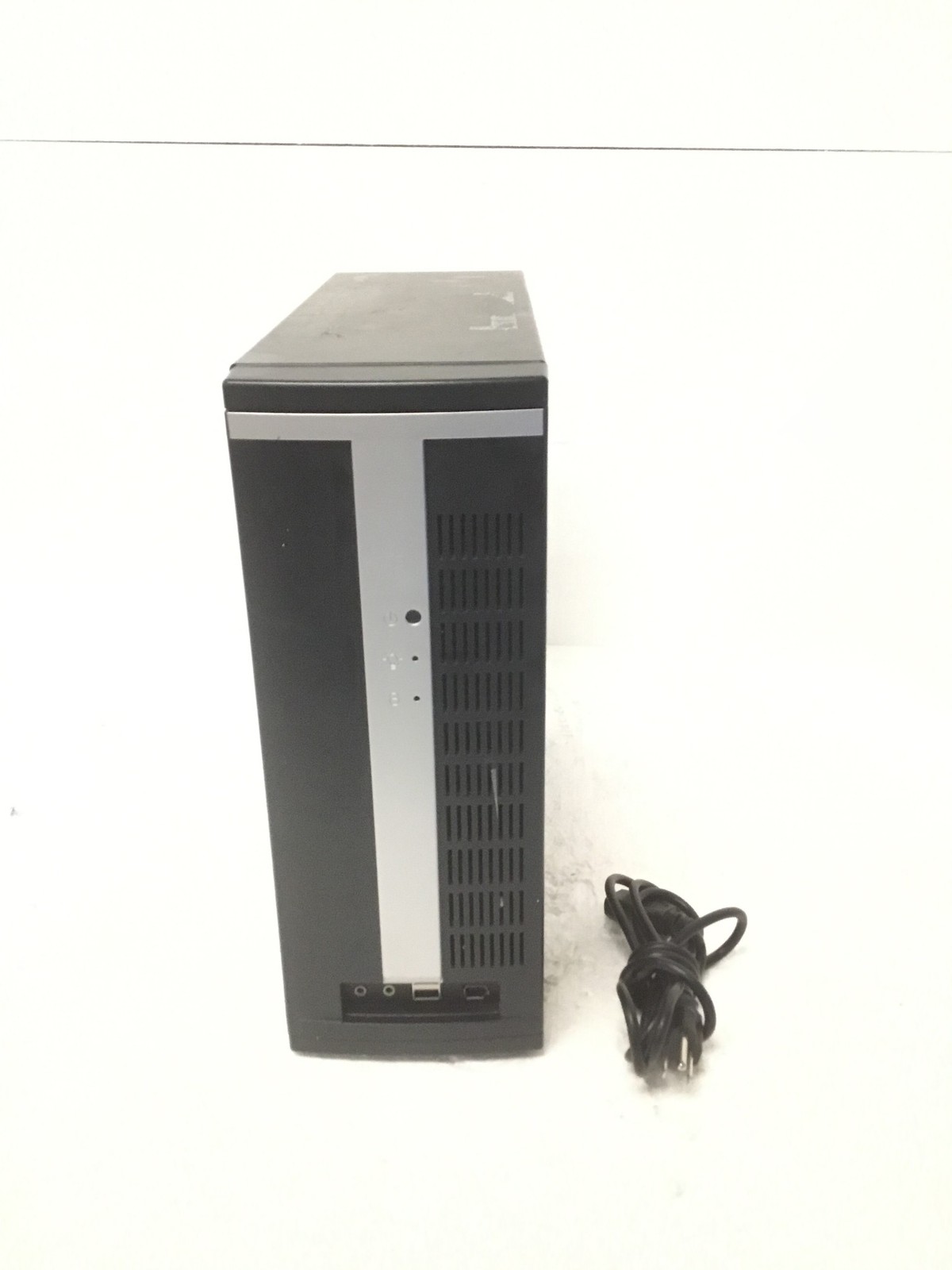 Vintage AMD Athlon XP 1100MHz Tower Computer 128MB Ram CD-RW Floppy No HDD WORKS