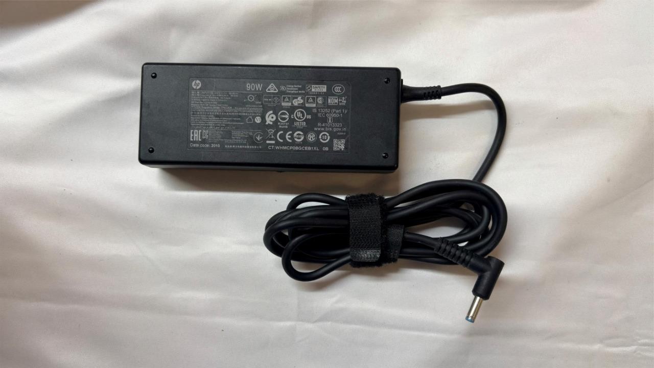 HP 90W SMART AC ADAPTER (TPN-CA18)