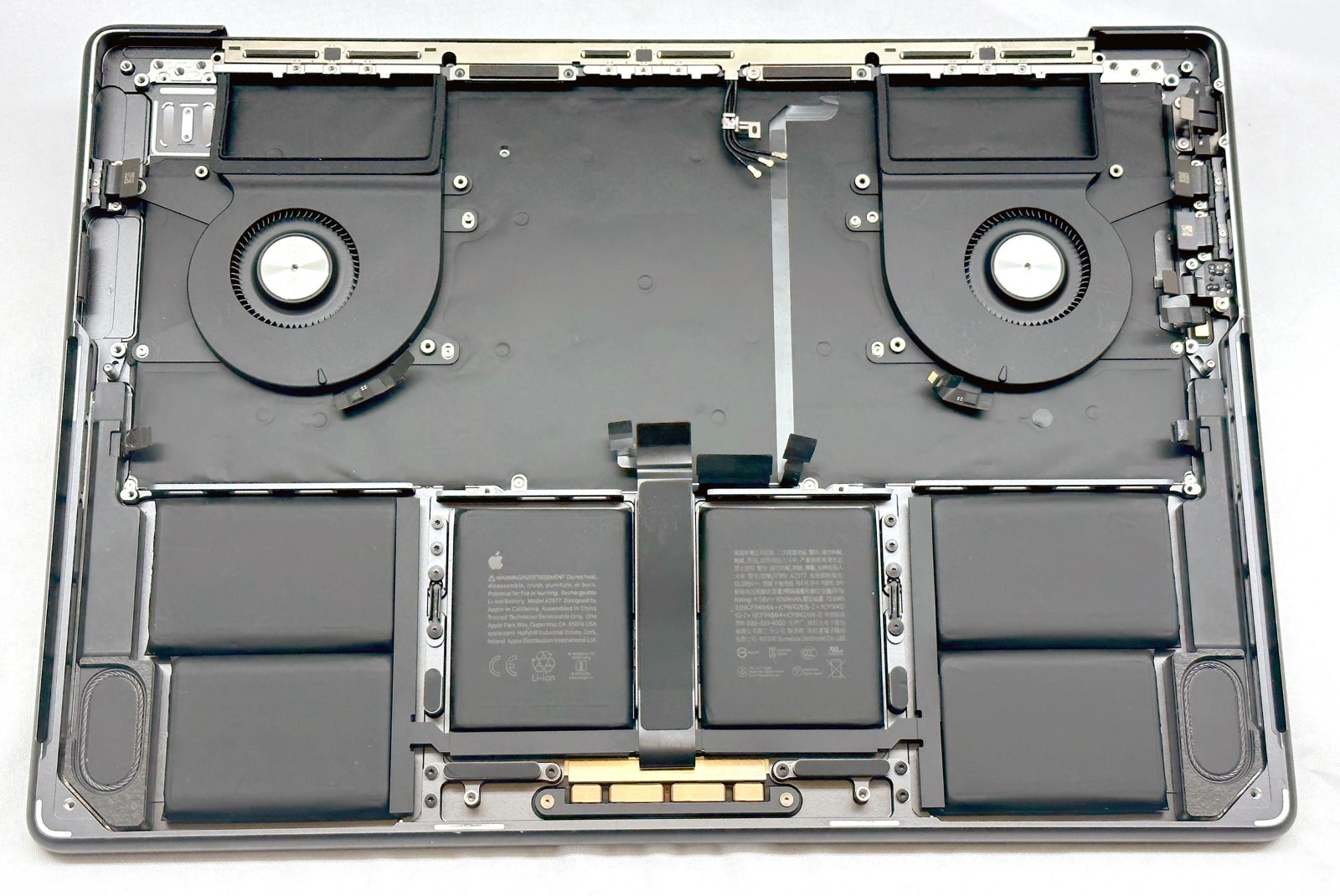 A2992 MacBook Pro 2023 M3 14" SPACE GRAY "A" Top Case Battery Trackpad 1-Yr Warr
