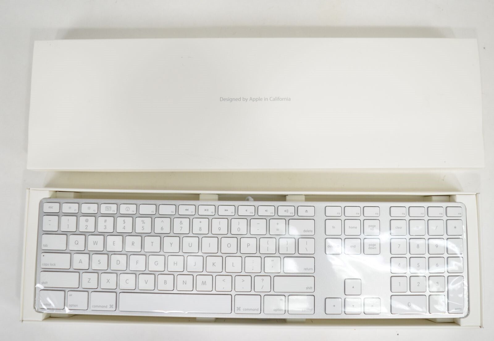 New Genuine Apple A1243 WiredStandard USB Keyboard iMac Mac Pro iMac Mini w/ Box