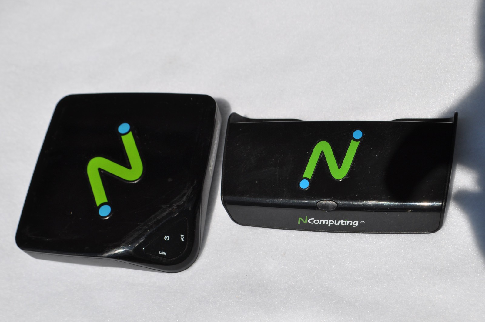 NComputing L300 & U170 Network Virtual Desktop Thin Client Desktop Switch