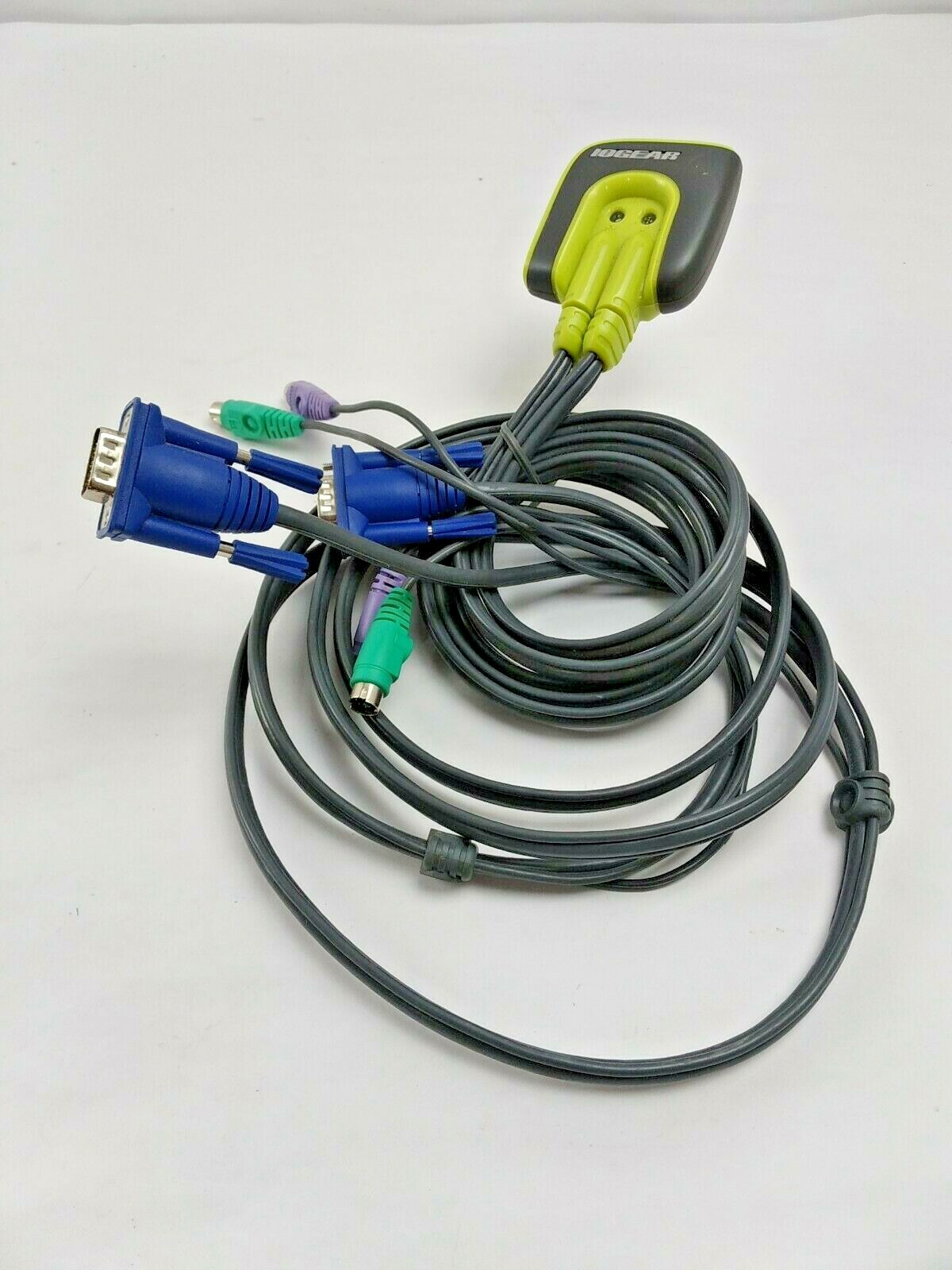IOGear GCS62 2-Port MiniView PS/2 KVM Switch with 2x6' Built-in Cables