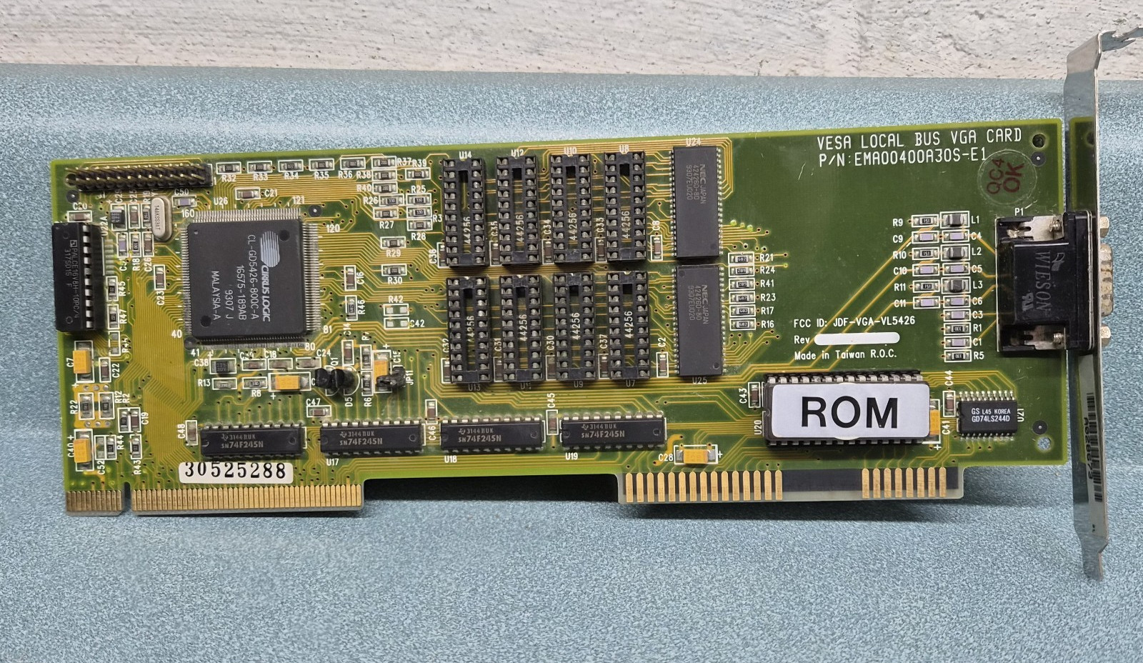 Vintage Cirrus Logic GD5426 VESA Local Bus VGA Graphics Card  UNTESTED