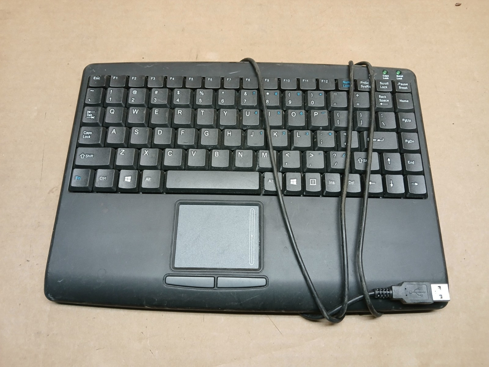 Adesso AKB-410UB SlimTouch USB-Wired Mini Keyboard lot of 10