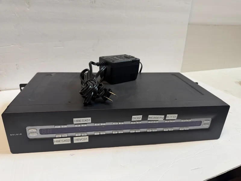 Belkin OmniView 16-Port KVM Switch Rack Mount w/ Power Adapter (17B-B2)