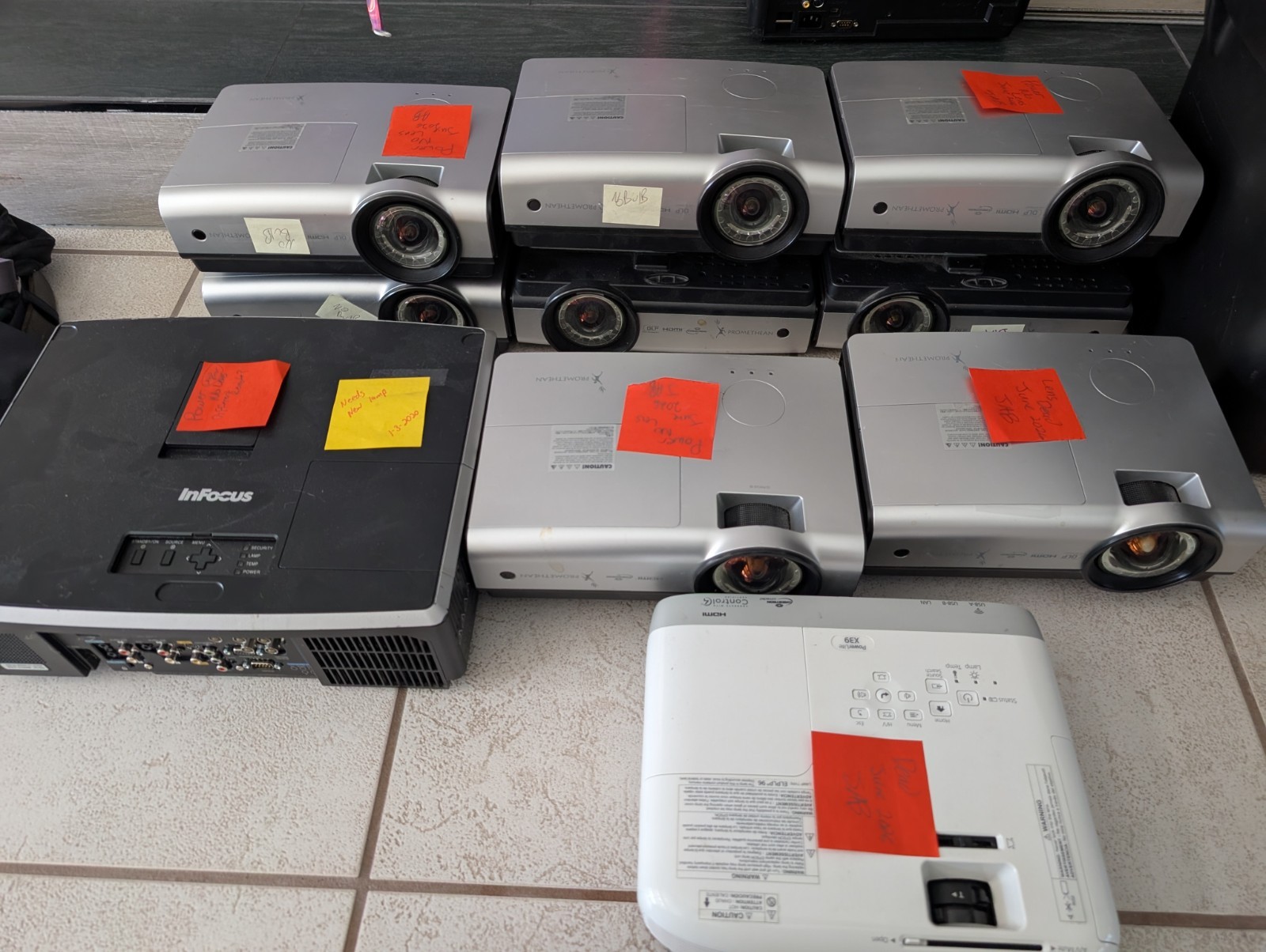 Lot of 10 Projectors FOR PARTS 8x Promethean PRM-35, InFocus IN5124, Epson H855A