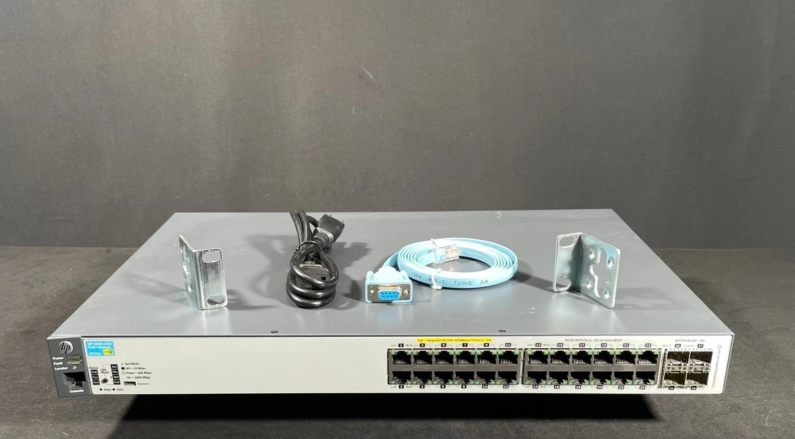 HPE Aruba 24-Port Gigabit Ethernet Switch J9773A