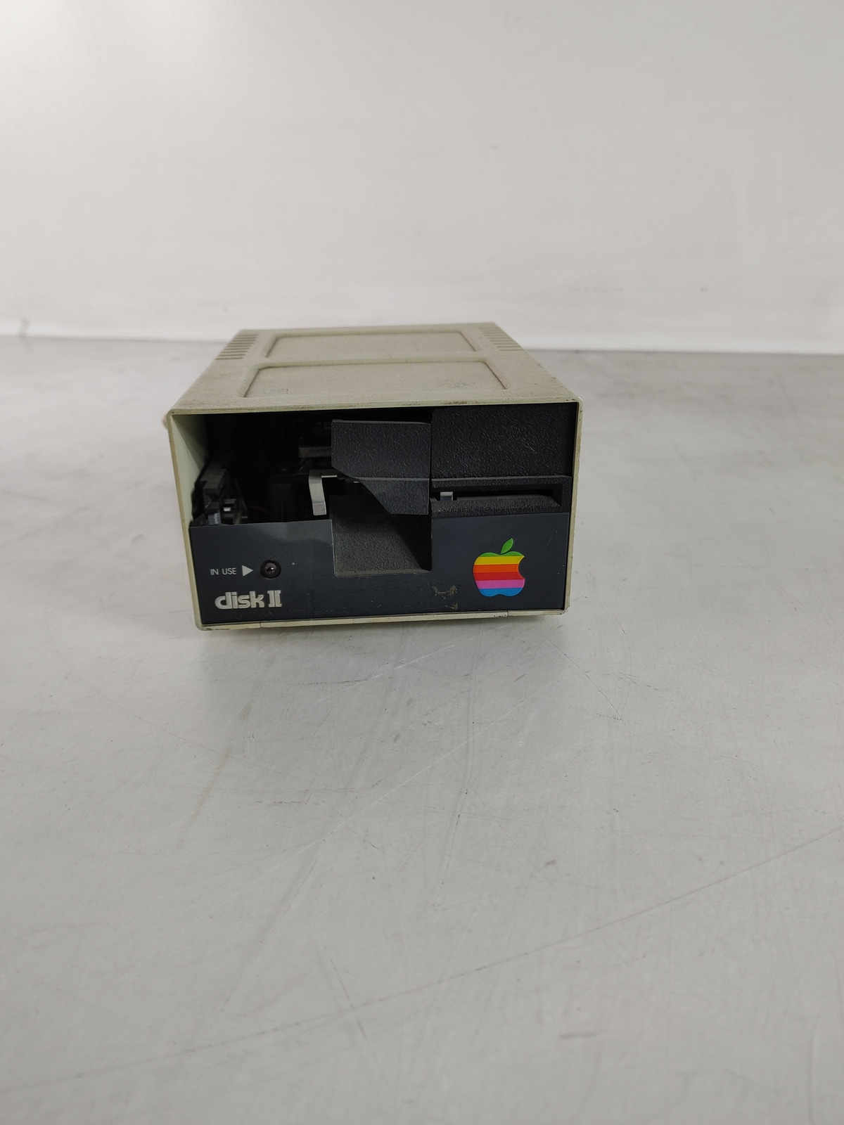 Vintage Apple A2M0003 Disk II 5.25 Floppy Disk Drive