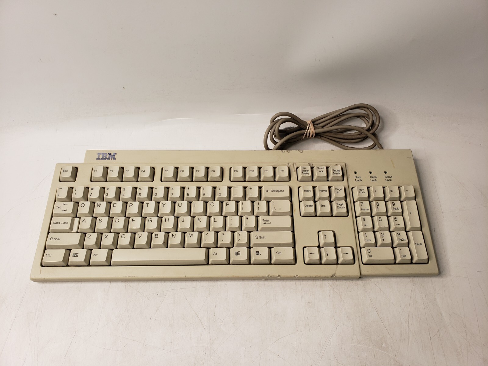 Vintage IBM KB-7953 Wired Keyboard w/ (PS/2 - 5 DIN) connector