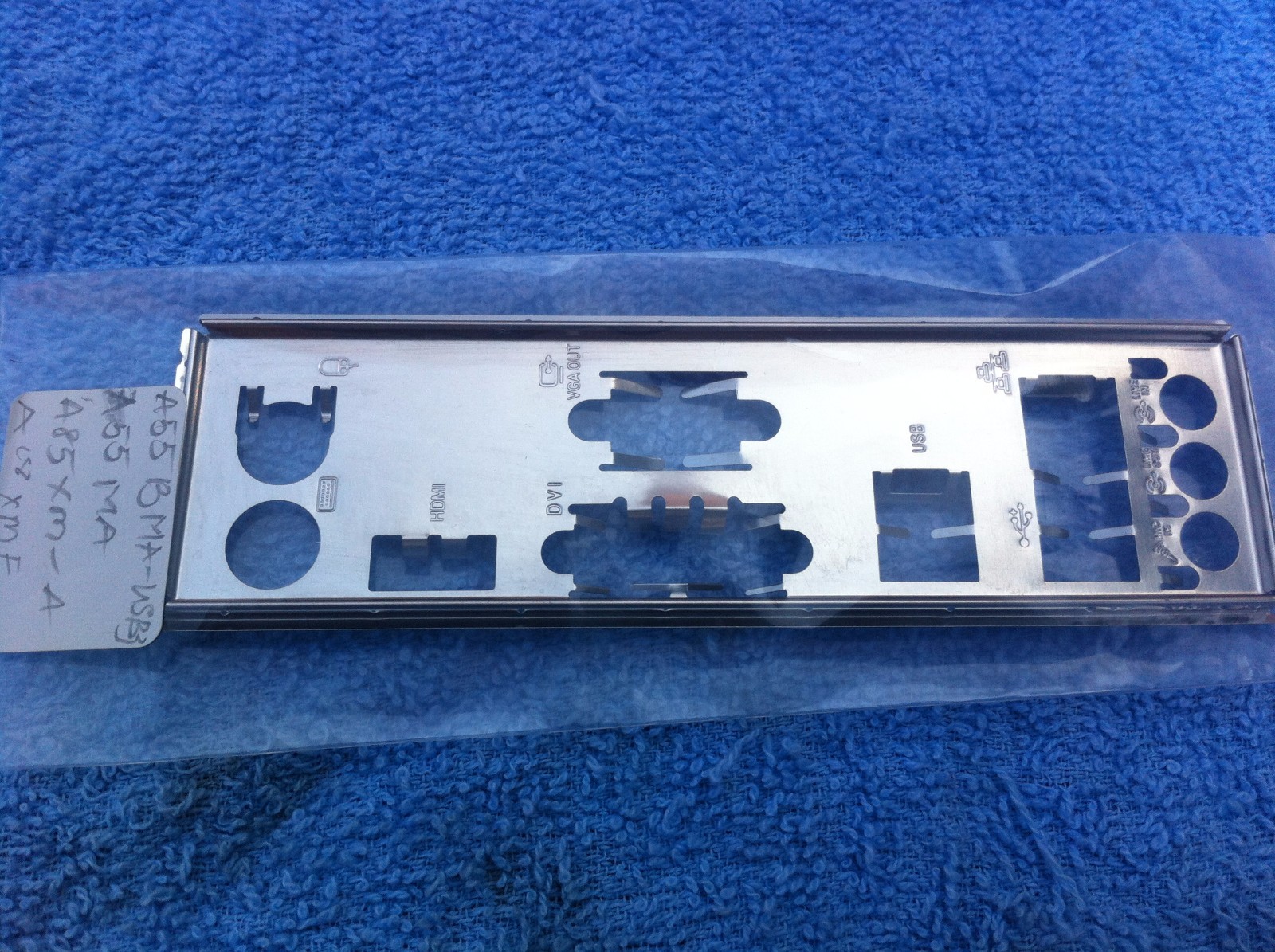 ASUS IO SHIELD for A55BM A USB3 , A55M A, A85XM A, A88XM-E, A58M-A/USB3, A78M-A 