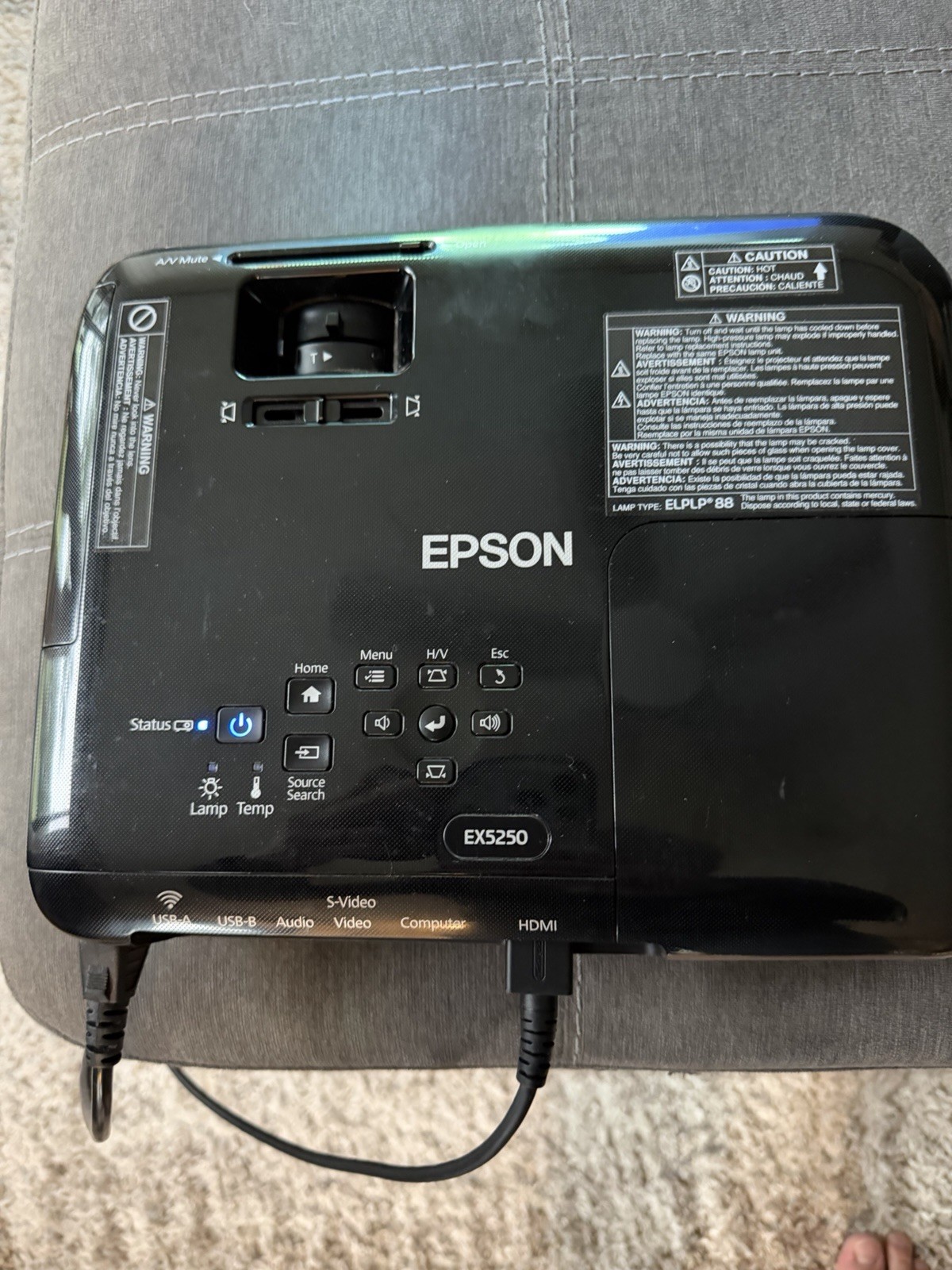 Epson EX5250 LCD Projector HDMI 3600 Lumens - Lamp Timer : 260 Hours