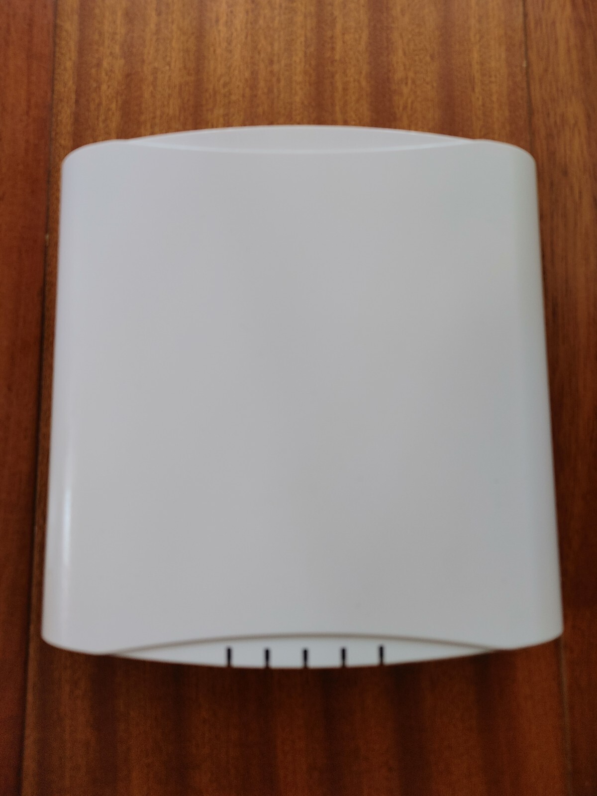 Ruckus R510 Indoor 802.11ac Wave 2 2X2:2 Wi-Fi Access Point