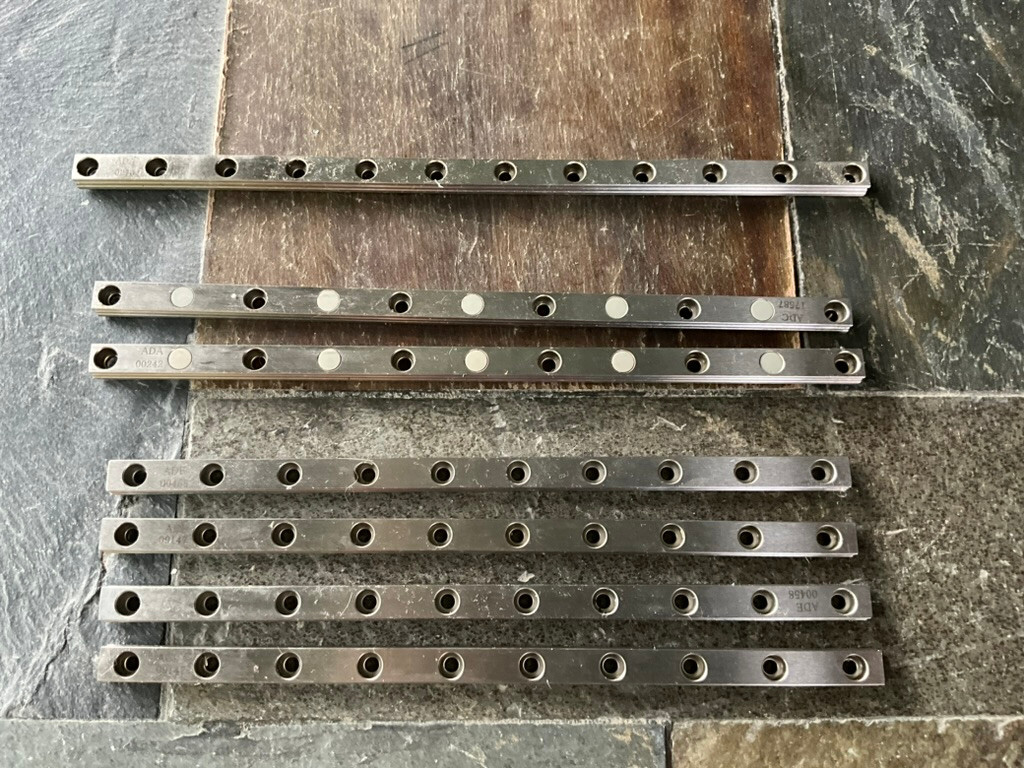 Lof of 7 2 3D Systems Cube Linear rails 4x200mm 2x210mm, and 1x220mm