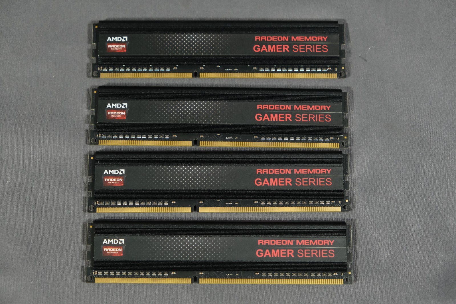 Rare AMD Radeon Memory Gamer Series DDR3 1600 16GB(4x4GB) RAM