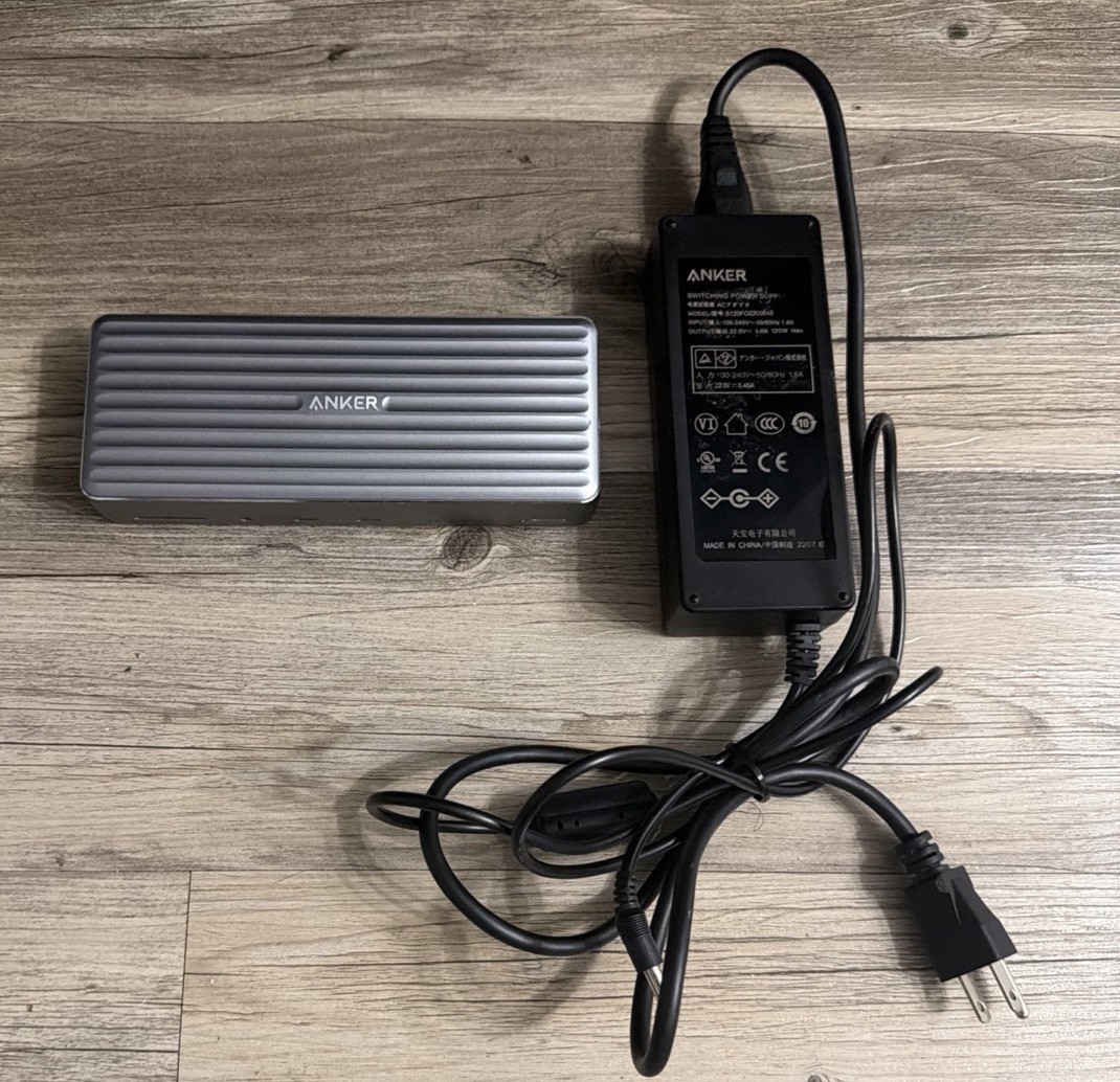 Anker A8397 Silver PowerExpand Elite 12 In 1 Thunderbolt 4 Dock