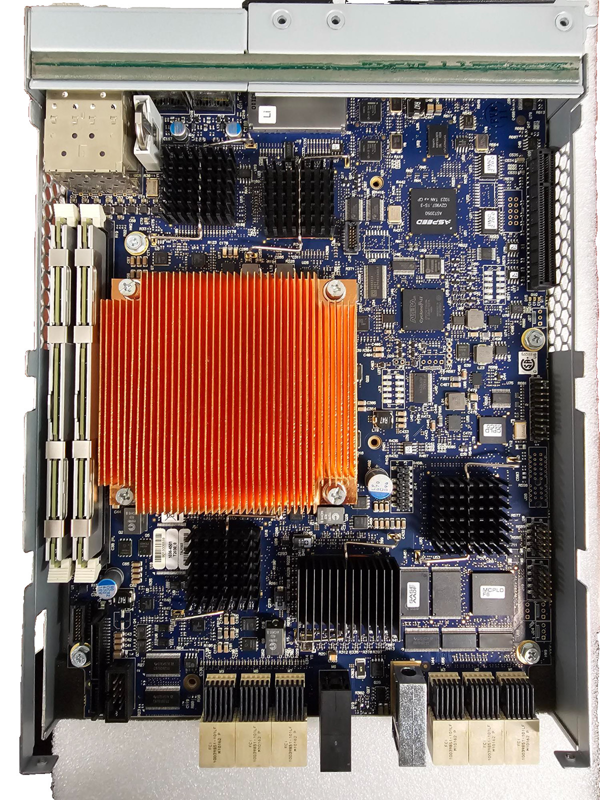 IBM 85Y5899 Storwize V7000 High-performance Controller 8G cache Node Canister