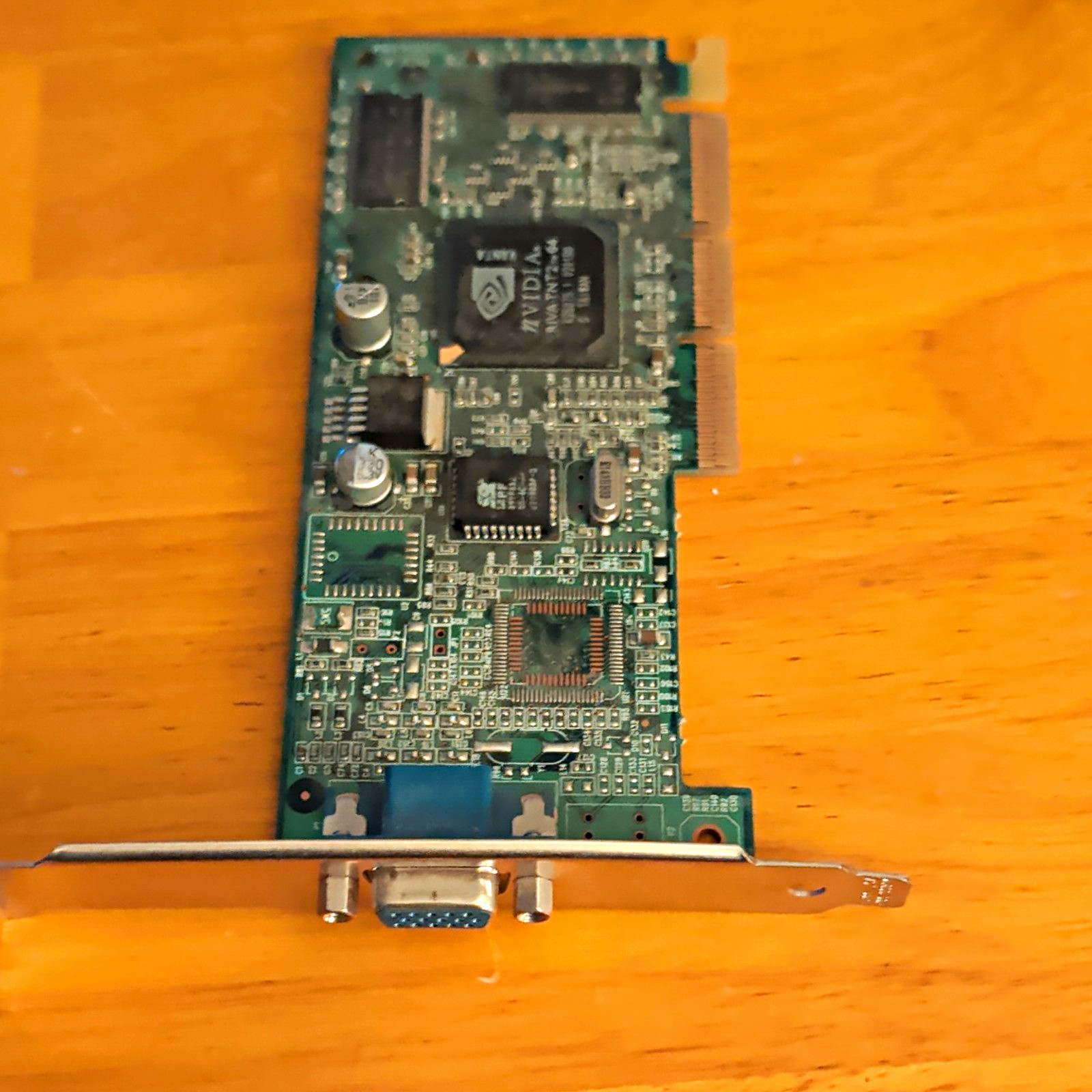 NVIDIA NV11 32MB SDR AGP Graphics Card VGA DirectX OpenGL Heatsink