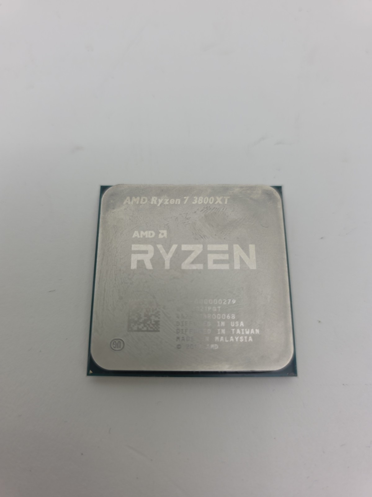AMD Ryzen 7 3800XT 3.90GHz 8 Core 100-000000279 16 Thread AM4