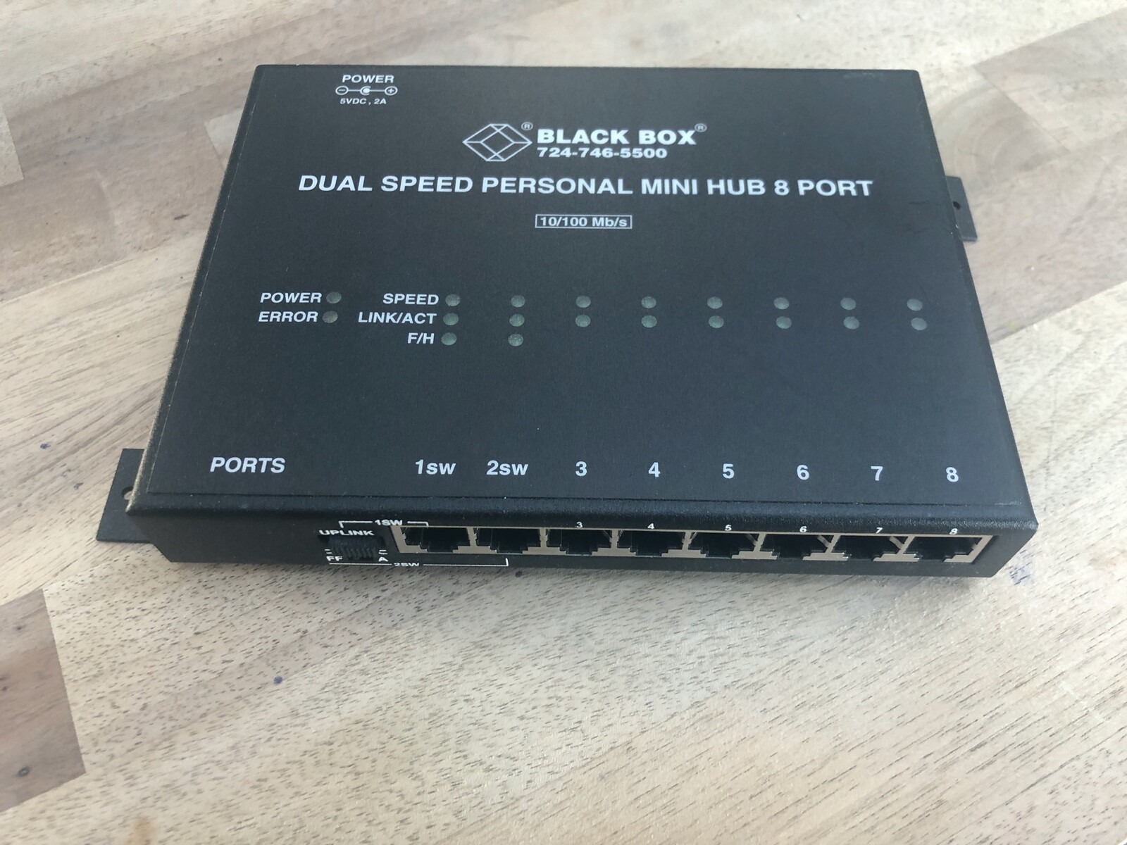 BLACK BOX LH408A-R2 Dual Speed Personal Mini Hub 8-Port ethernet network office