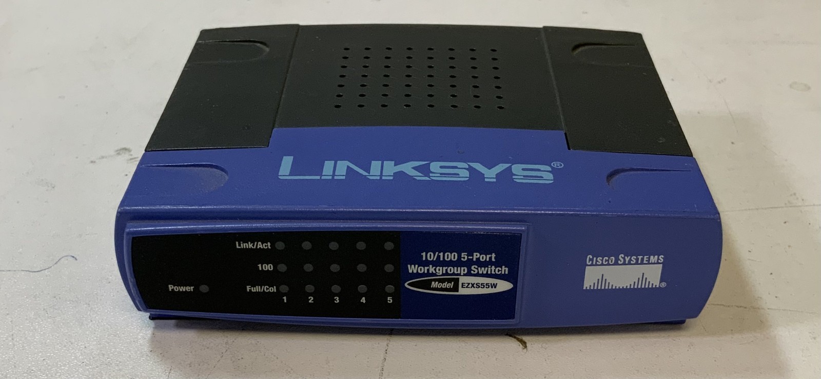 Cisco Linksys EZXS55W EtherFast 10/100 5-Port Workgroup Network Switch "I2D"