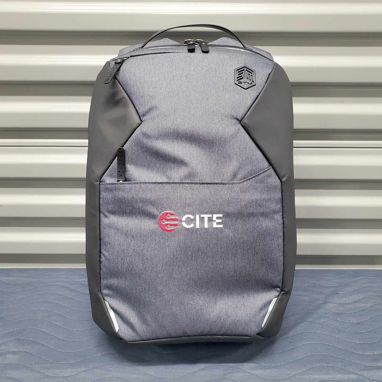 STM Myth 18L Laptop Backpack Magnet Black NWOT CITE event Special