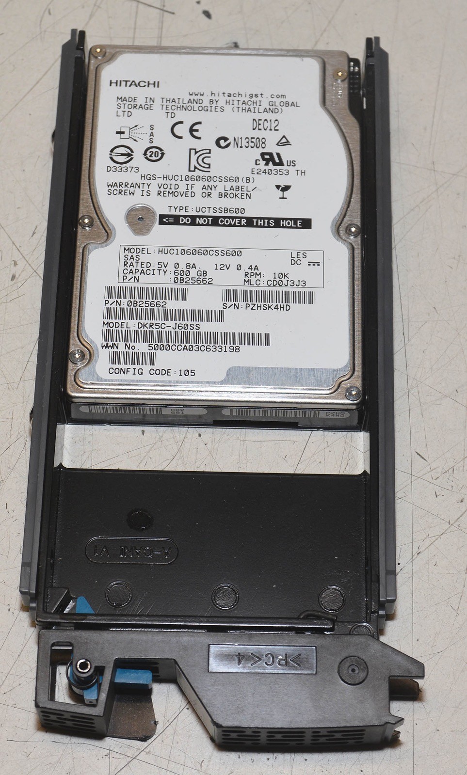 HITACHI SAS  HUC106060CSS600 600GB 5541892-A 