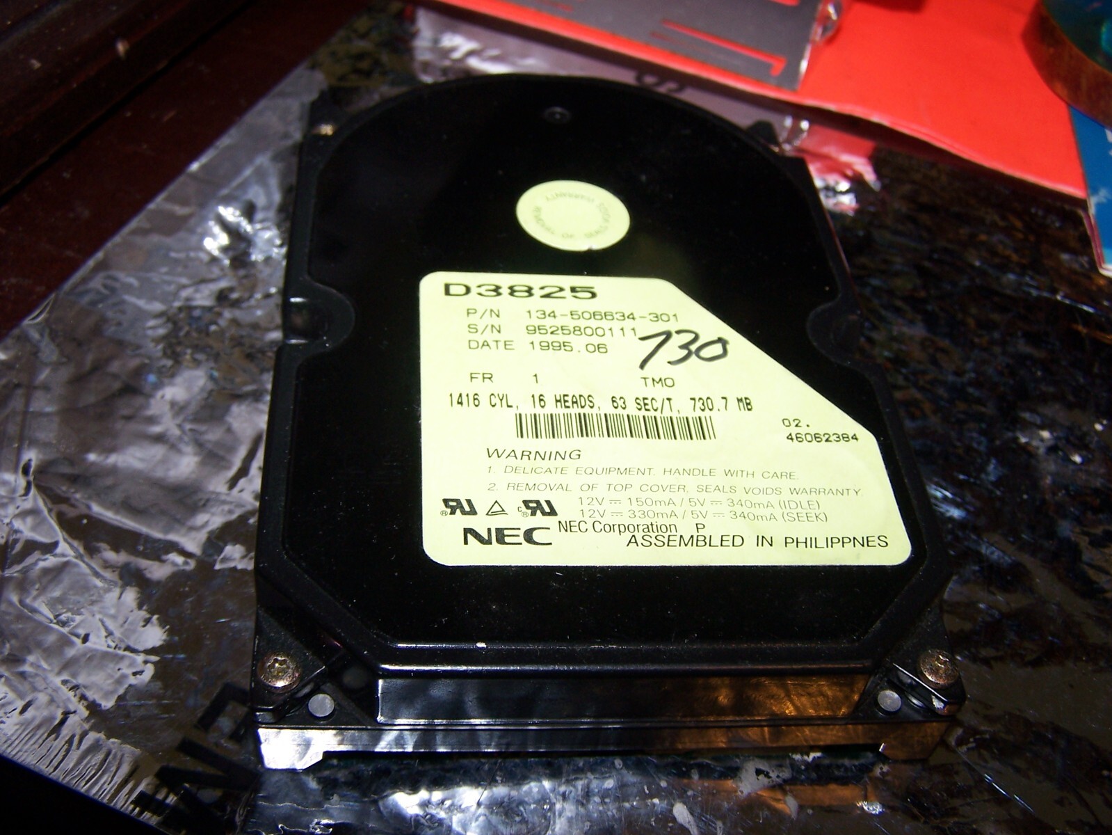 Apple Macintosh NEC  134-506634-301 730MB SCSI 1 Hard Drive