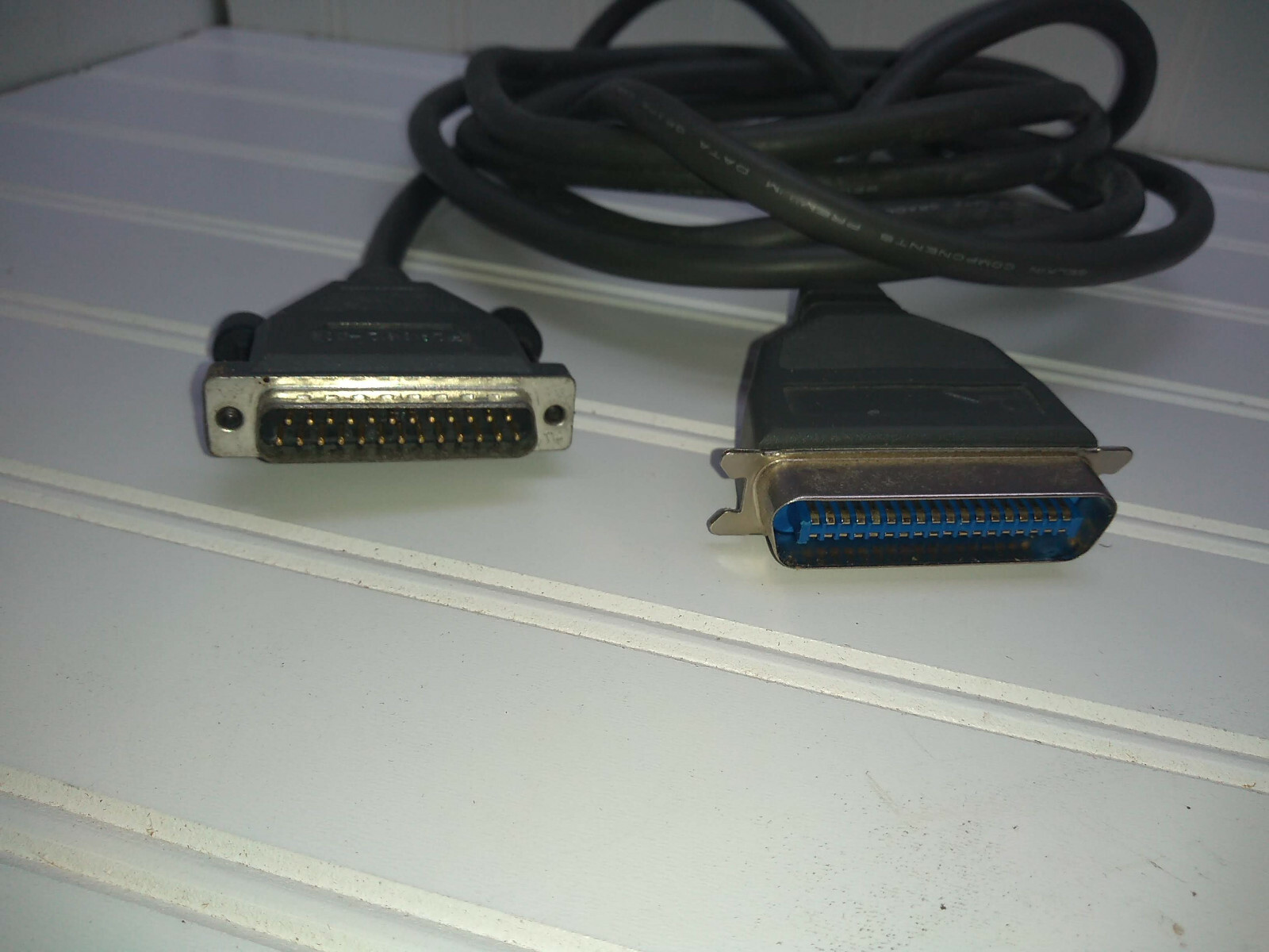 F2A032-10 Belkin Printer Parallel Cable DB-25 Male Centronics Male Printer 10ft