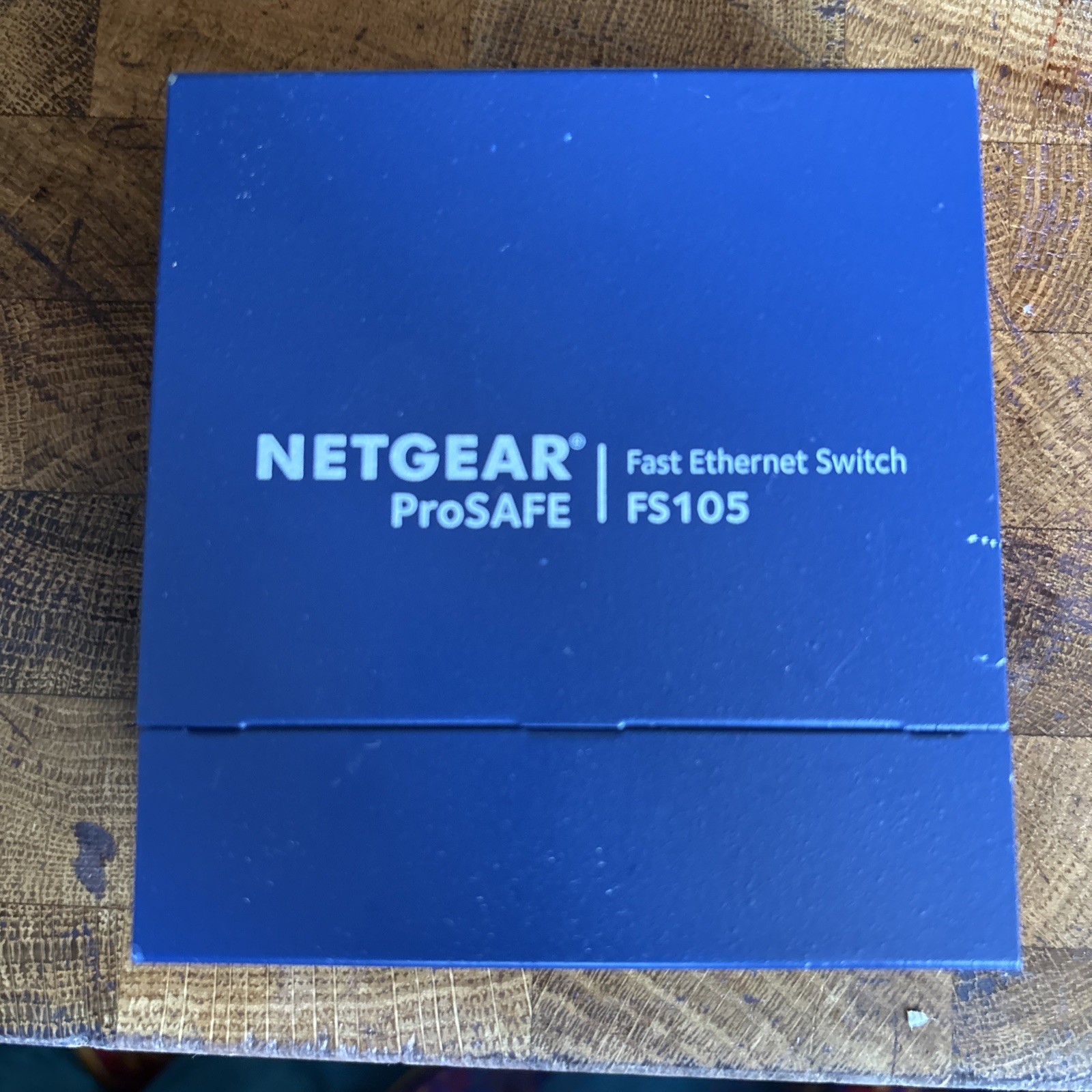 NETGEAR  ProSafe (FS105) 5-Ports External Switch