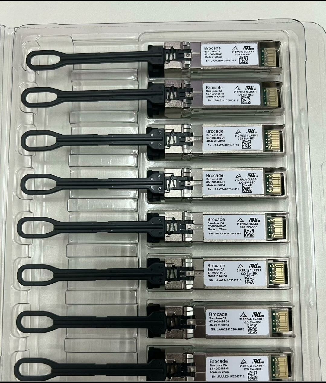 1pcs Brocade 57-1000485-01 32G SWL Fibre Channel SFP+ SW 850nm MMF Transceiver