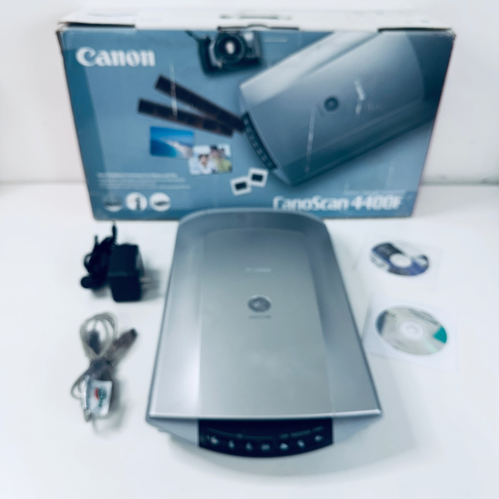 CANON Flatbed CanoScan 4400F Color Image Negative Scanner with Film Guide Tested
