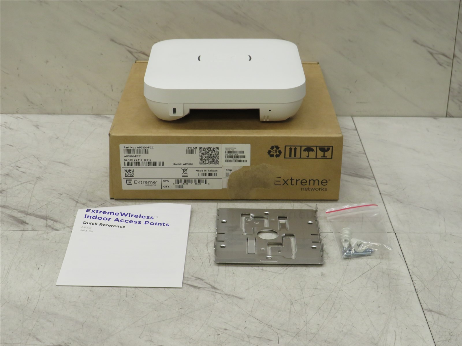 Open Box Extreme Networks AP310i-FCC Wi-Fi 6 802.11ax PoE Access Point