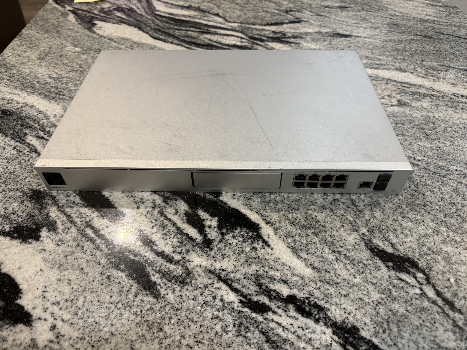 Ubiquiti Networks Dream Machine Pro SE 10G SFP+ PoE Enterprise Switch UDM-PRO-SE