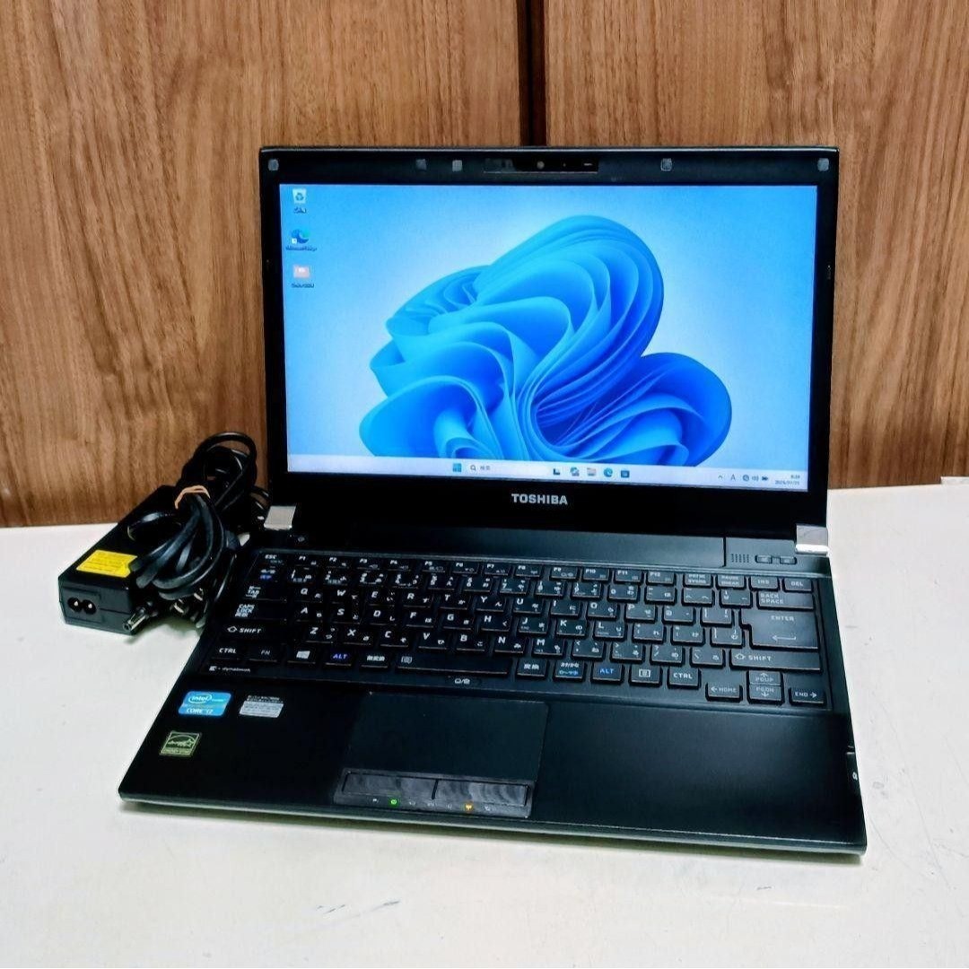 Toshiba dynabook R732/39HB 13.3 i7-3540M 16GB 256GB BD Drive Win11 JP Key