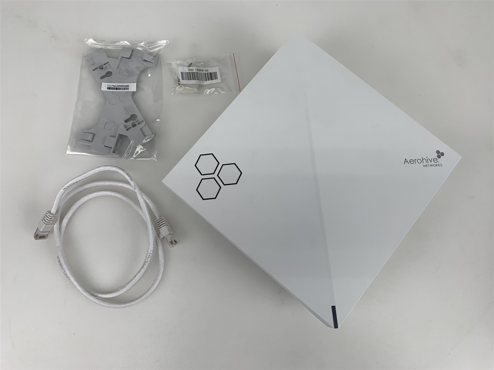 Aerohive AP550 Indoor Plenum Rated (AH-AP-550-AC-FCC ) - Refurbished