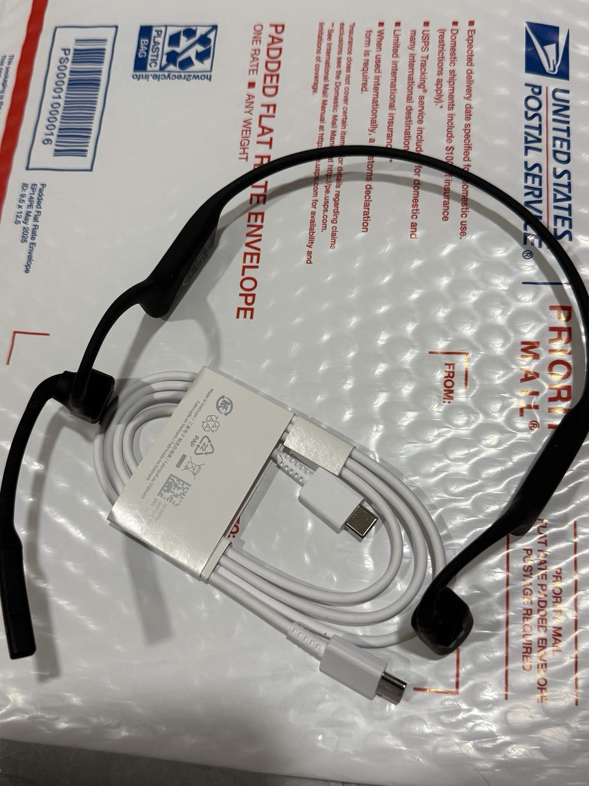 OEM Shokz OpenComm2 UC Wireless Headset 2025 Upgrade Open-Ear Black opened box