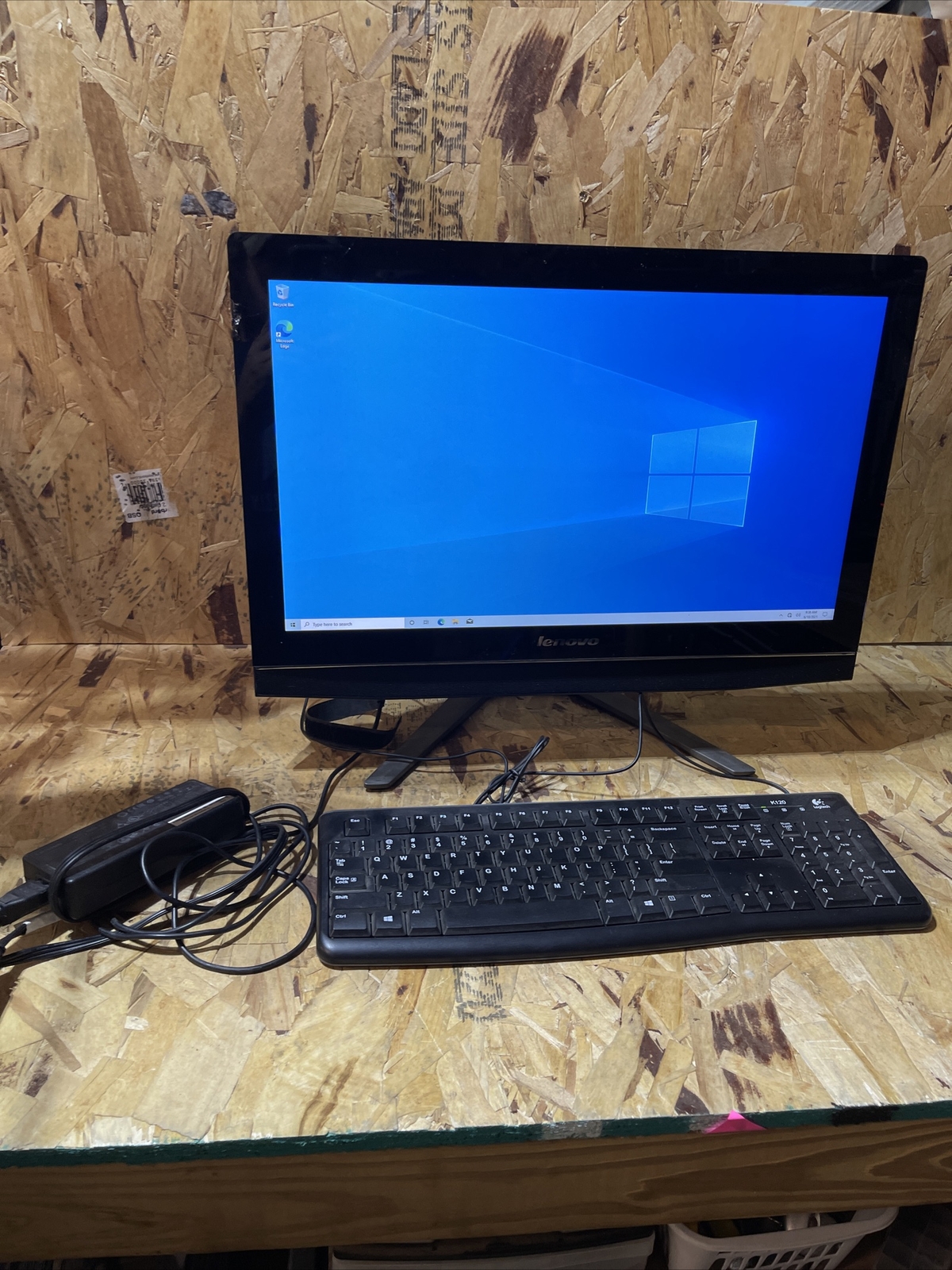 Lenovo b40-30 Intel Pentium CPU G3250T@2.80GHz 2.80GHz  4.00GB Touch Win 10 A246