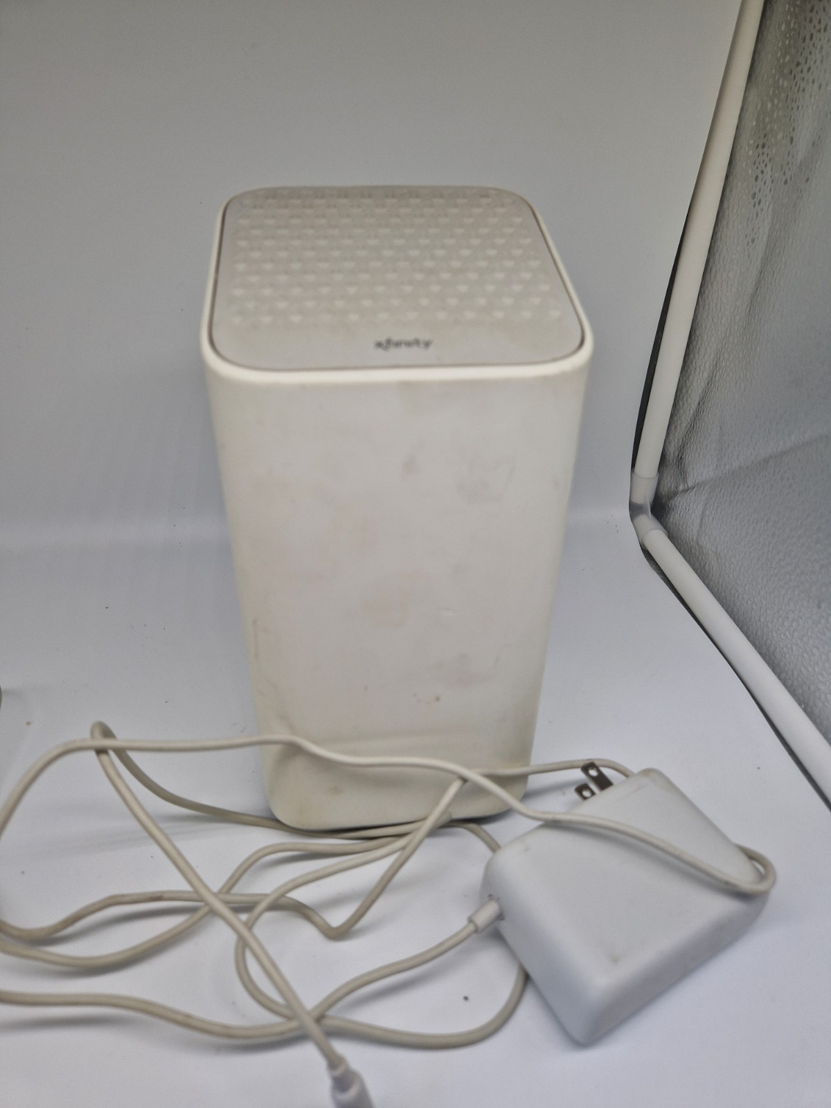 Xfinity xFi Gateway TG02DCW4482CT Dual Band Router 1200Mbps White 4-Port