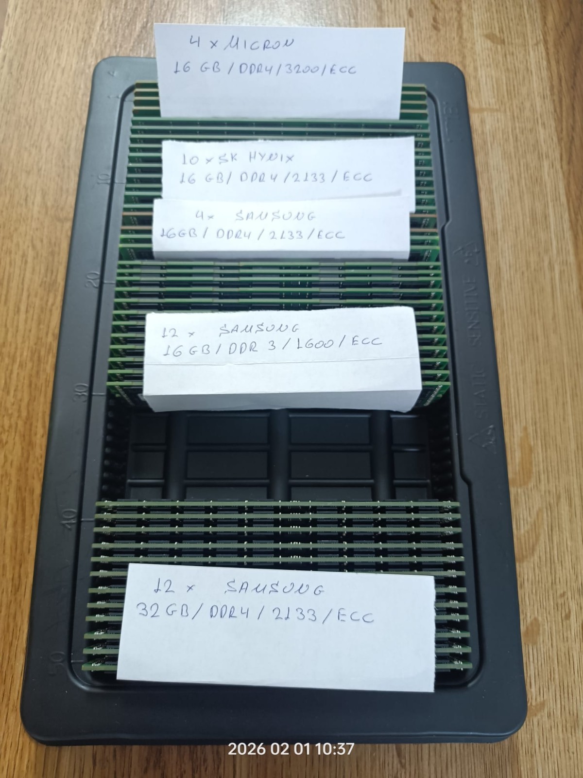 12 x 32GB + 30 x 16GB RAM ECC lot of 42 modules