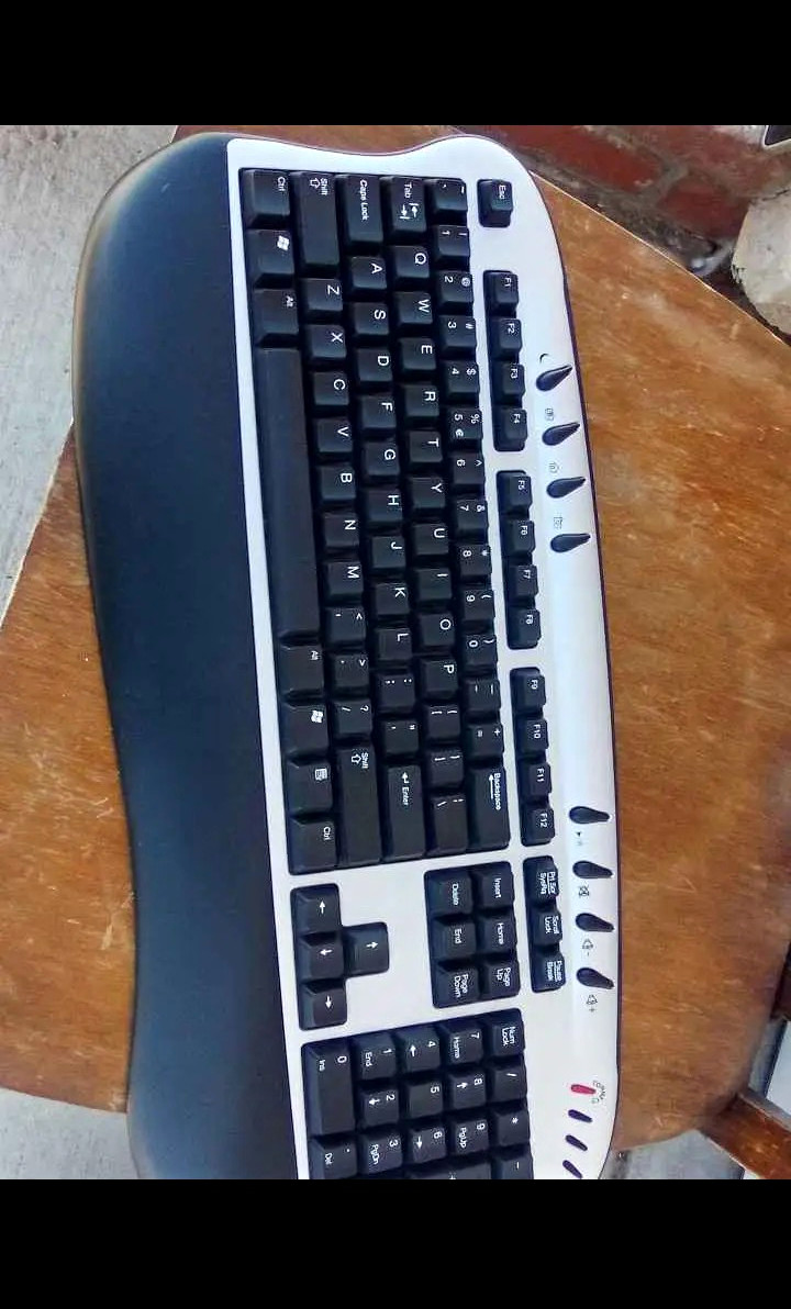 BTC Wireless Ergonomic Keyboard 5213URF2 Black/Silver QWERTY English Multimedia