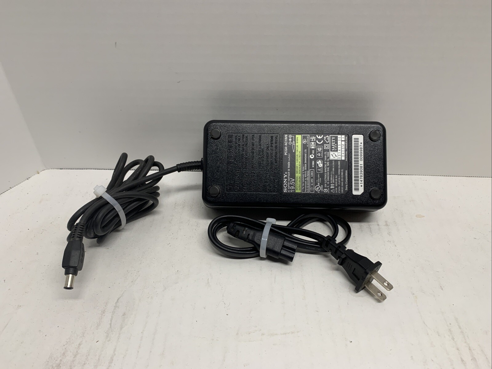 SONY 150W Power AC Adapter PCGA-AC19V9 VAIO GRV GRT GENUINE 19.5V 7.7A