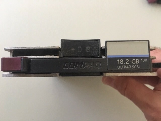 Compaq BD01864544 232431-001 18.2GB 10K RPM Wide Ultra3 SCSI Hard Drive w/Caddy