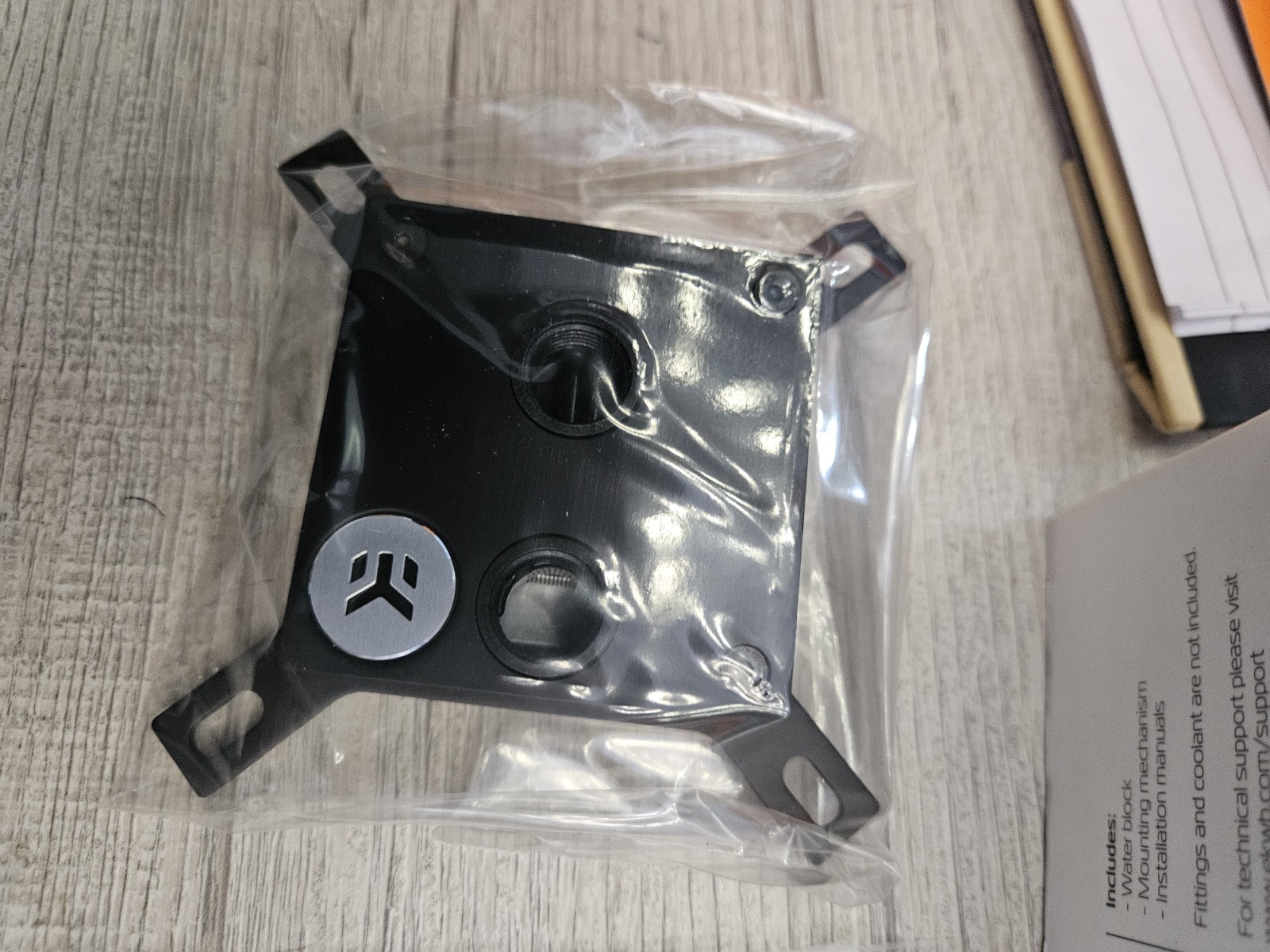 EK-Pro CPU WB 20xx S-LIM AI+PA66 WATER BLOCK 200820100 NEW BUT OPEN BOX