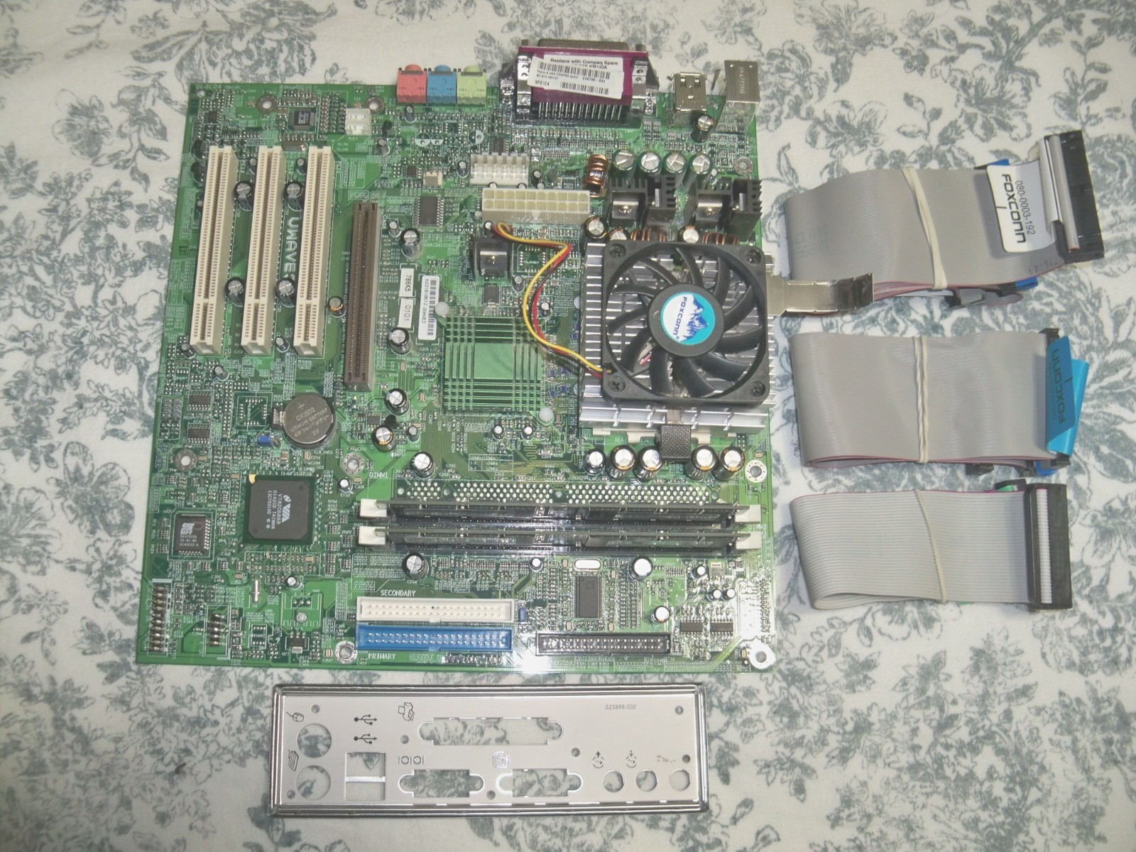 Compaq UWAVE3 Motherboard + CPU + Fan/Heatsink + RAM + I/O Plate + Cables TESTED