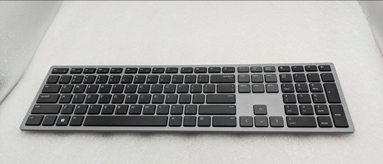 Dell KB7221WT Multi-Device Bluetooth Wireless Keyboard.