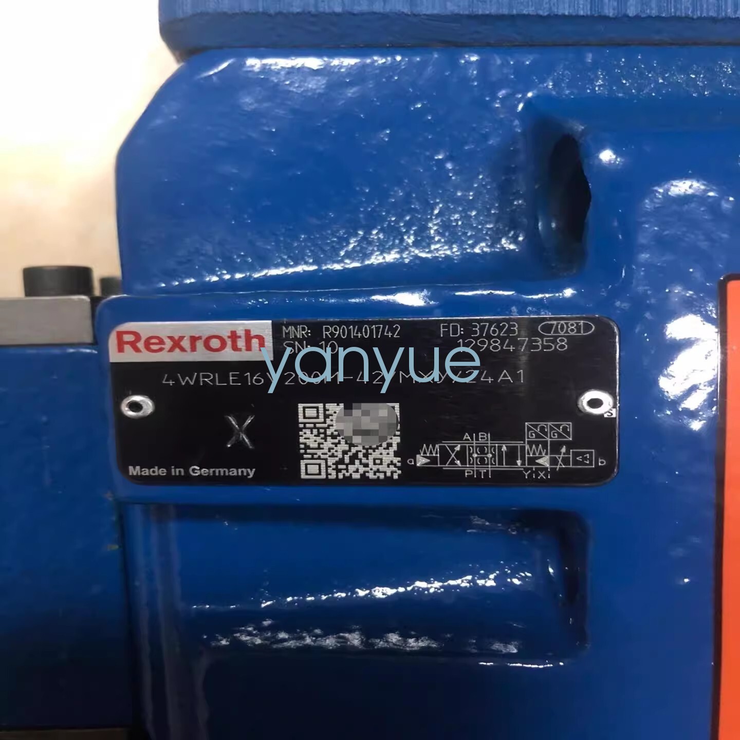 1pcs New Rexroth Proportioning Valve R901401742 4WERLE16V200M- 42/MXY/24A1