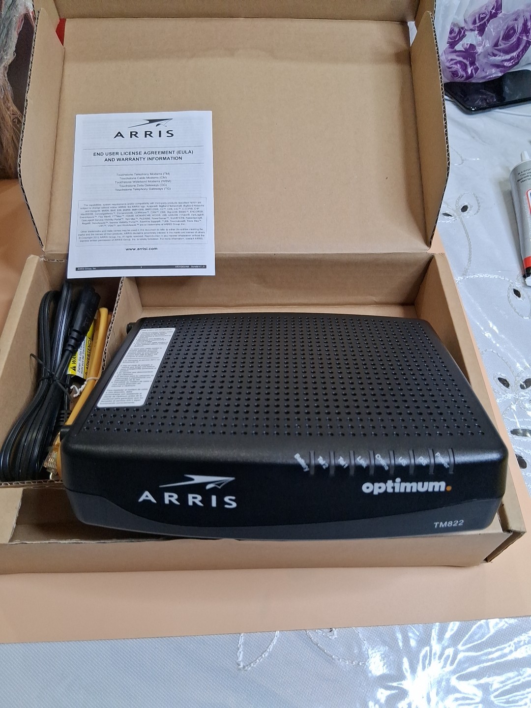 🤩 ARRIS TM822 e DOCSIS 3.0 8x4 Ultra-High Speed Modem - Black + Battery