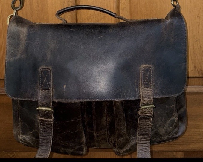 KomalC Brown Leather 15” Laptop Messenger Shoulder Bag, Adjustable Strap Quality