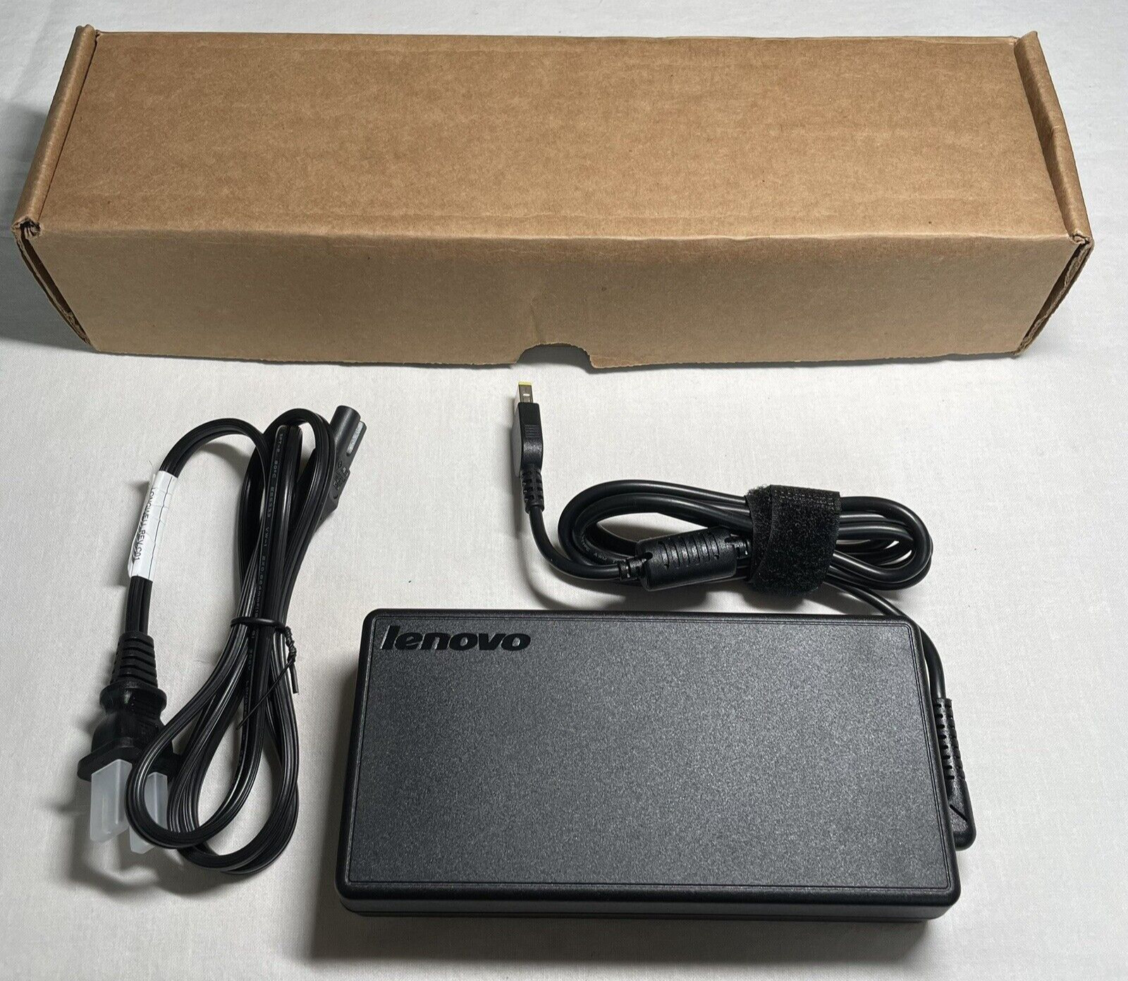 Lenovo AC Adapter/Charger ADL170NLC2A 20V 8.5A LC PN 36200321 NOB New Open Box