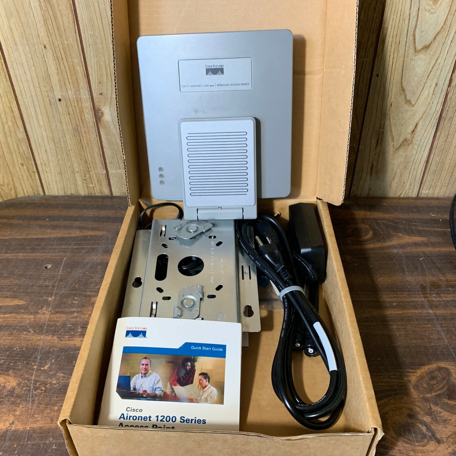 Cisco AIR-AP1220A-A-K9 Aironet 1200 Access Point